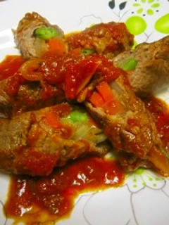 薄切り牛肉の野菜巻きのトマト煮-レシピのメイン写真