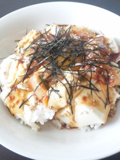 暑い日はコレ!!焼肉タレの簡単豆腐丼♪-レシピのメイン写真