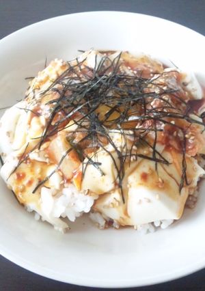 暑い日はコレ！！焼肉タレの簡単豆腐丼♪-レシピのメイン写真