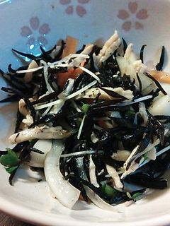 蒸し鶏がキメテ!ひじきサラダ-レシピのメイン写真