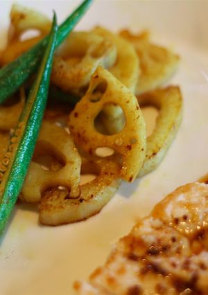レンコンとオクラのカレー醤油炒め-レシピのメイン写真
