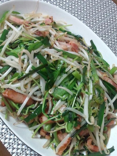 豆苗とベーコンの野菜炒め物-レシピのメイン写真