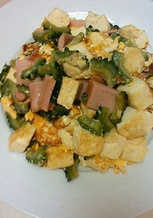 魚肉ソーセージでゴーヤチャンプル-レシピのメイン写真