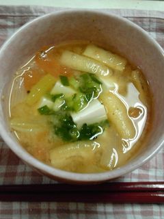 トマトとうすあげのさっぱりピリっ☆味噌汁-レシピのメイン写真