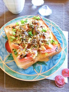 トマトとツナと葱の黒酢・塩昆布トースト-レシピのメイン写真