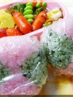 2色おにぎり-レシピのメイン写真