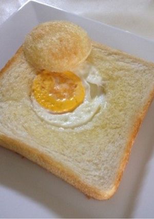 朝から楽しい♬目玉焼きトースト♬-レシピのメイン写真