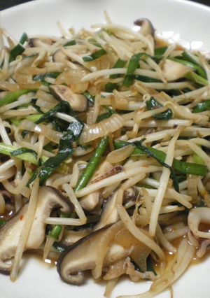 塩麹で☆もやしとにらの炒め物-レシピのメイン写真