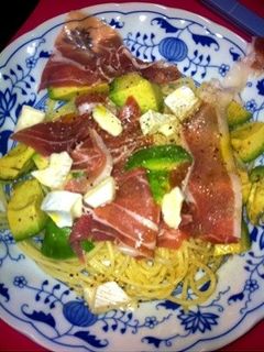 アボカドと生ハムの冷製パスタ-レシピのメイン写真