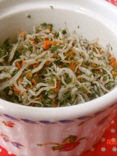 ストック★にんじん入り紫蘇しらすふりかけ-レシピのメイン写真
