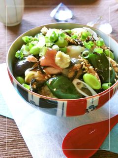 ツナと野菜と卵の塩昆布・梅わさび丼-レシピのメイン写真