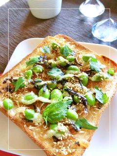 枝豆と梅おかか・塩昆布トースト-レシピのメイン写真