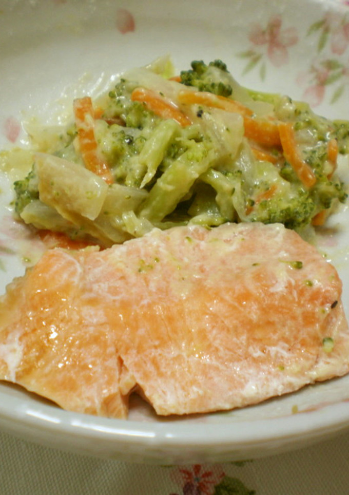 鮭と野菜のホワイトソース添え☆-レシピのメイン写真