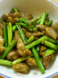砂肝とにんにくの芽のカレー風味炒め-レシピのメイン写真