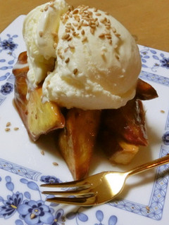 大学芋のアイスクリーム添え-レシピのメイン写真