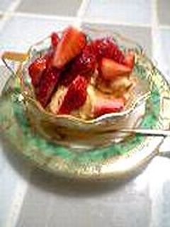 苺とバニラアイスのバルサミコ酢かけ-レシピのメイン写真