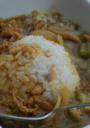 超簡単でランチにも♪豚バラしめじカレー-レシピのメイン写真