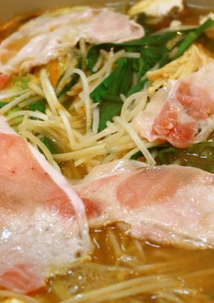 キムチの素でキムチ鍋-レシピのメイン写真