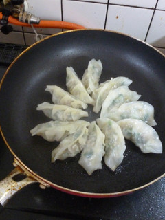 パパの冷凍餃子の焼き方-レシピのメイン写真