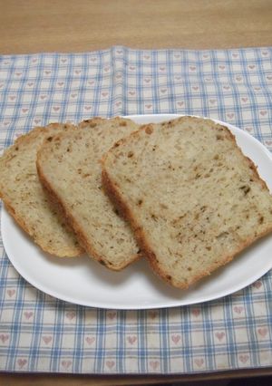 ＨＢで炊き込みご飯みたいな塩昆布食パン-レシピのメイン写真