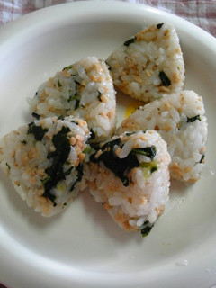 ひきわり納豆と青菜の混ぜおにぎり-レシピのメイン写真