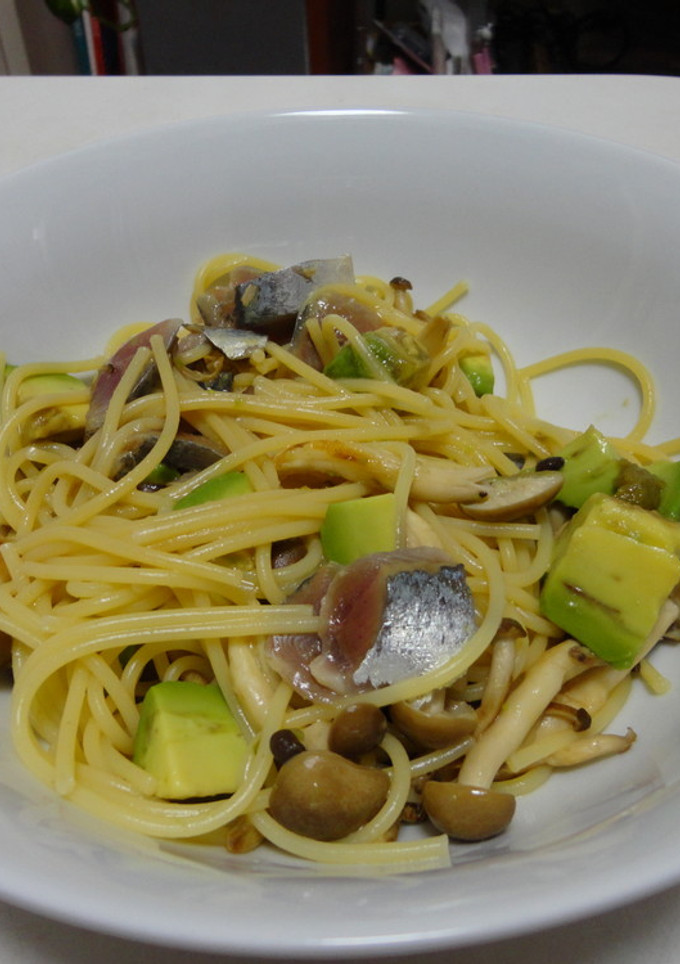 さんまとシメジの柚子胡椒パスタ-レシピのメイン写真