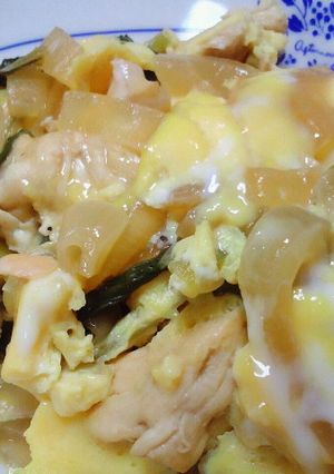 麺つゆで炒め煮して簡単親子丼☆-レシピのメイン写真