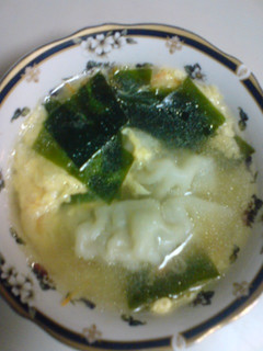 冷凍餃子でわかめスープ☆-レシピのメイン写真