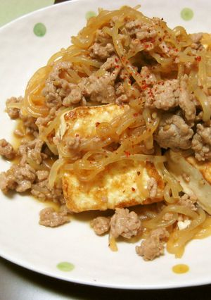 簡単♪豆腐ステーキ　焼肉のタレそぼろかけ-レシピのメイン写真