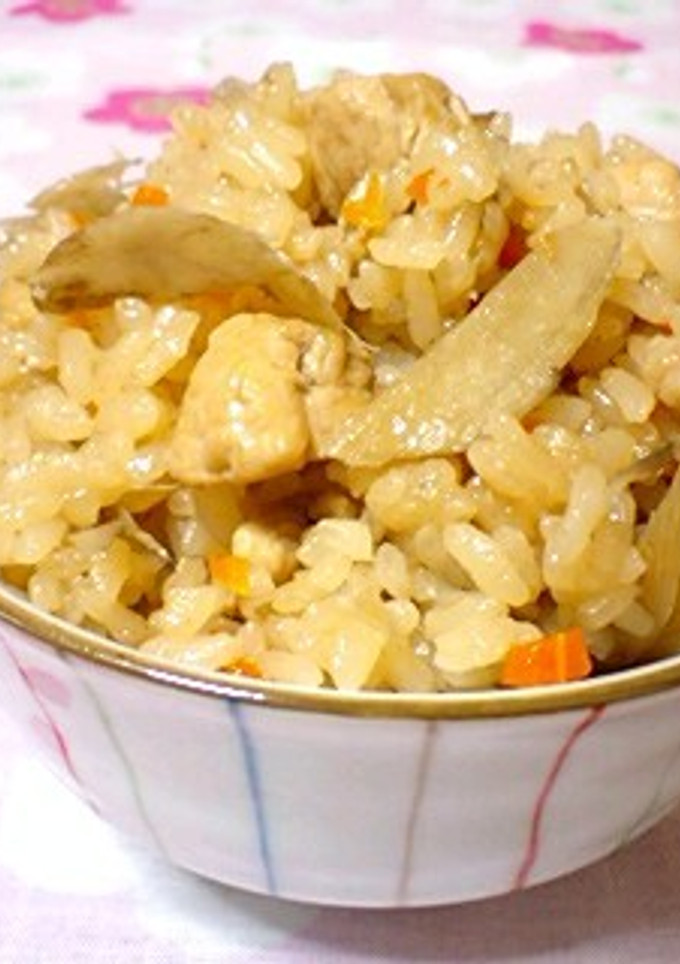 しっかり味♪鶏とごぼうの炊き込みご飯♡-レシピのメイン写真