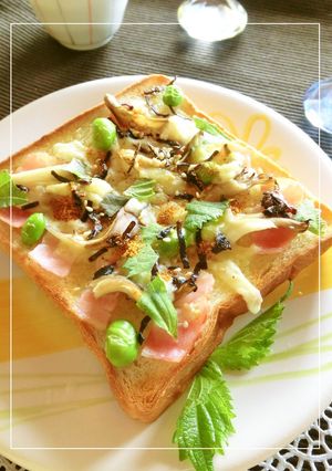 ベーコンと舞茸と塩昆布のトースト-レシピのメイン写真
