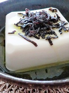 塩昆布とオリーブオイルの冷ややっこ-レシピのメイン写真