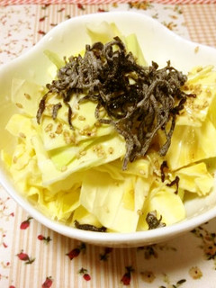 超簡単!ざくざくキャベツの塩昆ゴマがけ-レシピのメイン写真