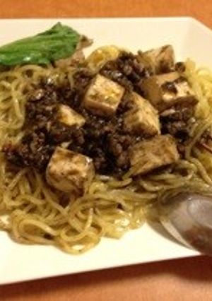 麻婆豆腐をアレンジ 汁なし黒ごま坦々麺風-レシピのメイン写真