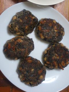 ひじきの煮物の残り物ハンバーグ-レシピのメイン写真