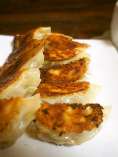 肉汁じゅわ~!!パリパリギョウザ-レシピのメイン写真