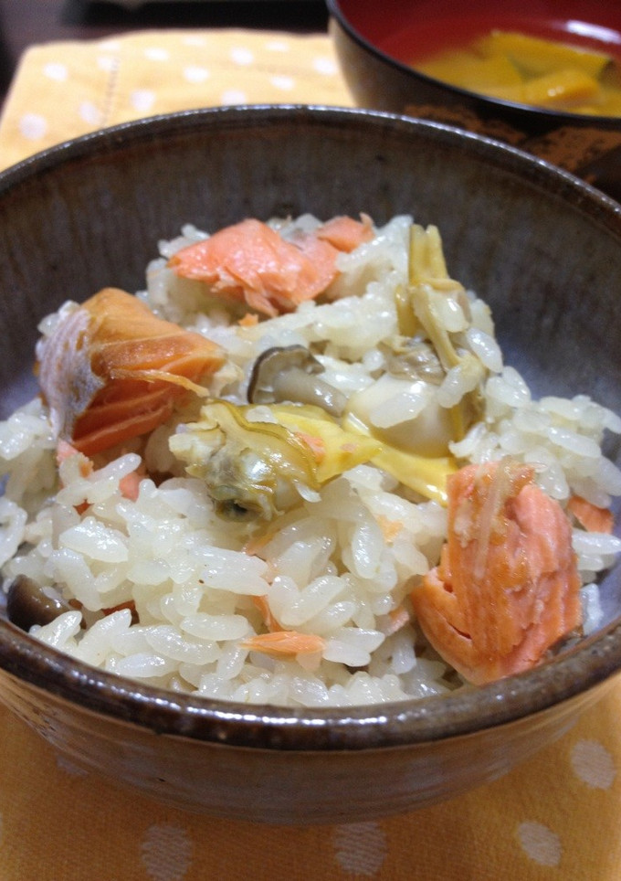 あさりと鮭の炊き込みご飯♪-レシピのメイン写真