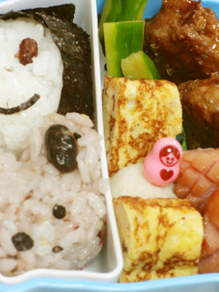 「十六穀ごはん」でキャラ弁当-レシピのメイン写真