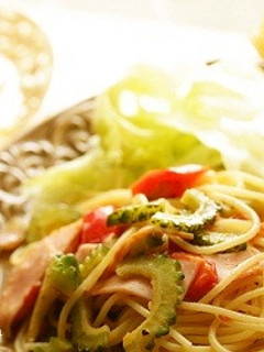 ゴーヤとハムのパスタ-レシピのメイン写真