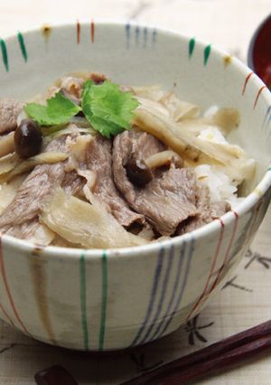 簡単♡豪華!牛肉とごぼうのしぐれ煮丼-レシピのメイン写真