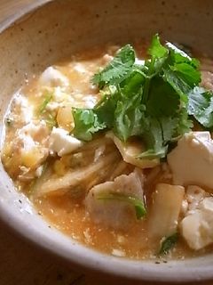 コリアンダー入りキムチ肉豆腐の卵とじ-レシピのメイン写真