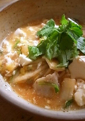 コリアンダー入りキムチ肉豆腐の卵とじ-レシピのメイン写真