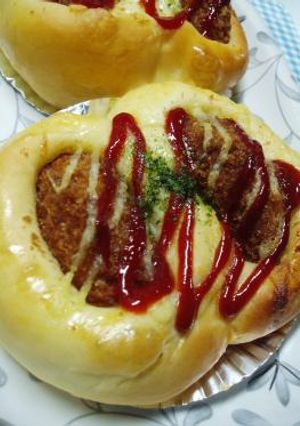 ボリュームたっぷり！コロッケパン♪-レシピのメイン写真