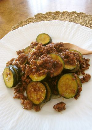 ズッキーニとひき肉の甜麺醤炒め。-レシピのメイン写真