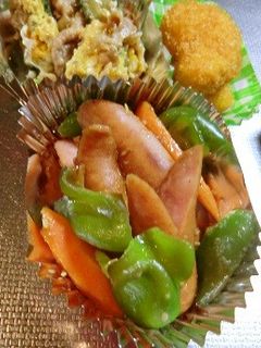 ふりかけで味付け、ウインナーとピーマン-レシピのメイン写真