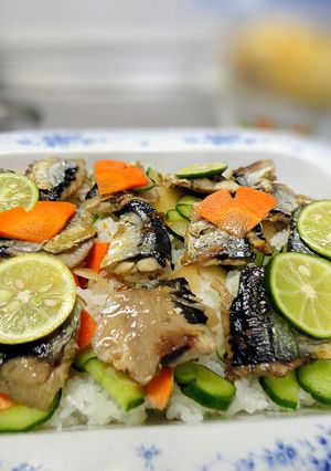 秋です★焼きサンマとすだちのちらし寿司-レシピのメイン写真