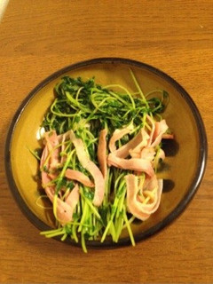 ブラックペッパー豆苗ベーコン-レシピのメイン写真