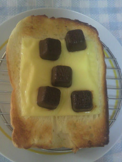 簡単♪チーズチョコトースト-レシピのメイン写真