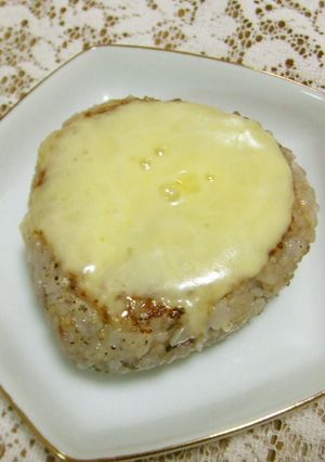 十六穀ごはんのWチーズ焼きおに♪-レシピのメイン写真