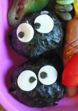 キャラ弁おにぎり14…まっくろくろすけ-レシピのメイン写真